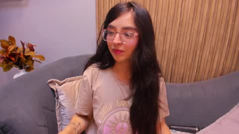 Snapshot of eva_macalliter chatting on 02.28.25 Angelinne online show from 02.28.25