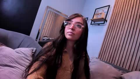 Snapshot of eva_macalliter chatting on 09.19.25 Angelinne online show from 09.19.25