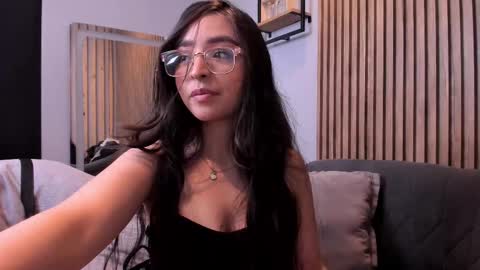 Snapshot of eva_macalliter chatting on 09.22.25 Angelinne online show from 09.22.25