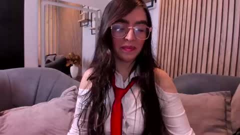 Snapshot of eva_macalliter chatting on 10.12.25 Angelinne online show from 10.12.25