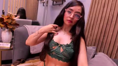 Angelinne online show from 11.20.25