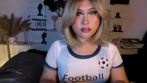 Queen Eva Mazikeen online show from 05.03.26