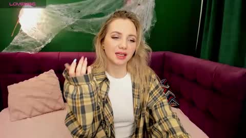 Eva 3 online show from 10.24.25