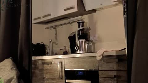 Eva online show from 09.22.25