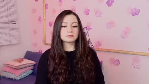 Snapshot of eva_rosell chatting on 06.15.26 Eva online show from 06.15.26