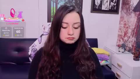 Snapshot of eva_rosell chatting on 06.25.26 Eva online show from 06.25.26