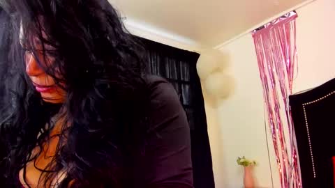  Eva  online show from 10.14.25