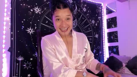 Snapshot of eva_sanderslee chatting on 09.18.25 Eva online show from 09.18.25