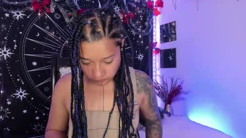 Snapshot of eva_sanderslee chatting on 12.04.25 Eva online show from 12.04.25