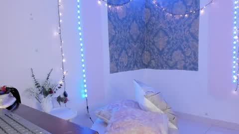 Eva  online show from 03.26.26