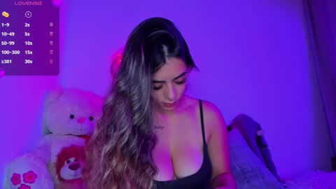 Eva Shinee online show from 10.09.25