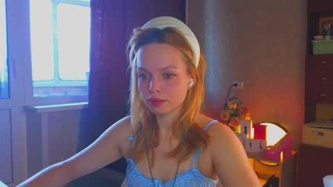 Snapshot of eva_sinn chatting on 05.30.26 Hi there i am Eva and i wish create a nice community with you so join my Ticket Show for more pleasure online show from 05.30.26