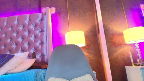 Snapshot of evaa_cloee chatting on 01.23.25 EVA CLOEE online show from 01.23.25