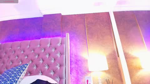 Snapshot of evaa_cloee chatting on 02.21.25 EVA CLOEE online show from 02.21.25