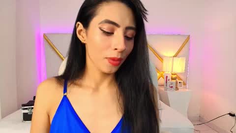 Snapshot of evaa_cloee chatting on 09.16.25 EVA CLOEE online show from 09.16.25