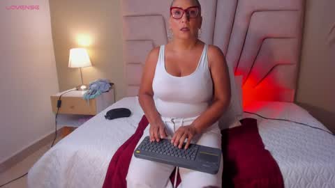  Eva  online show from 05.04.26