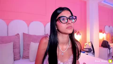 Snapshot of evaa_rose_ chatting on 03.03.25 Eva online show from 03.03.25