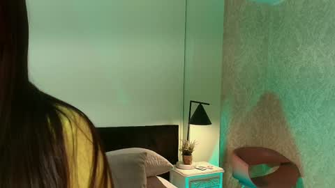 julieth online show from 10.15.25