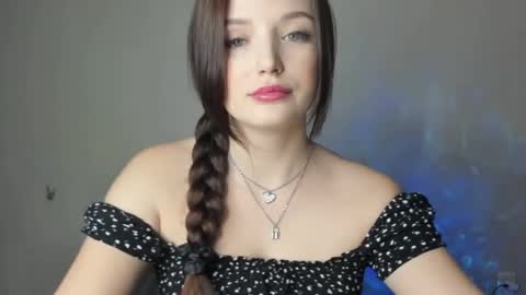 Snapshot of evaamillerr chatting on 01.31.25 Eva online show from 01.31.25
