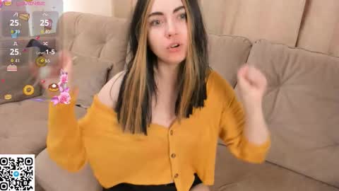 Snapshot of evablimey chatting on 11.02.25 Eva online show from 11.02.25