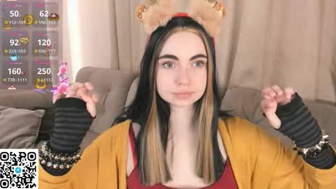 Snapshot of evablimey chatting on 11.29.25 Eva online show from 11.29.25