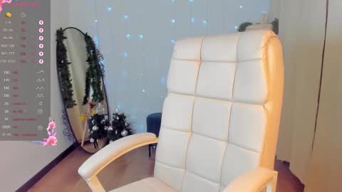 Snapshot of evacadooo chatting on 12.13.24 Eva online show from 12.13.24