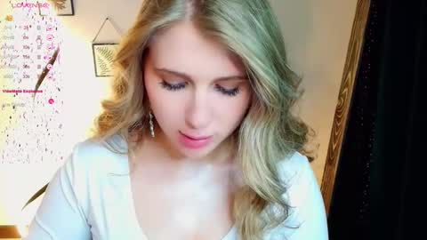 Snapshot of evacadooo chatting on 01.29.25 Eva online show from 01.29.25