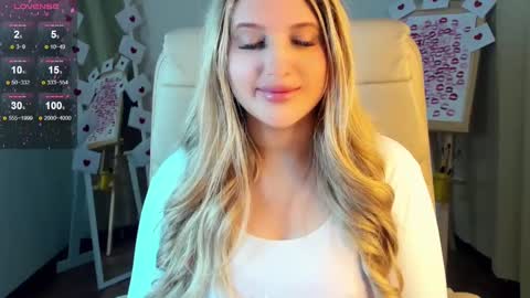 Snapshot of evacadooo chatting on 02.16.25 Eva online show from 02.16.25