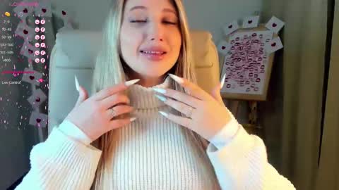 Snapshot of evacadooo chatting on 02.22.25 Eva online show from 02.22.25