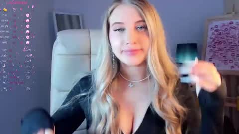 Snapshot of evacadooo chatting on 02.25.25 Eva online show from 02.25.25