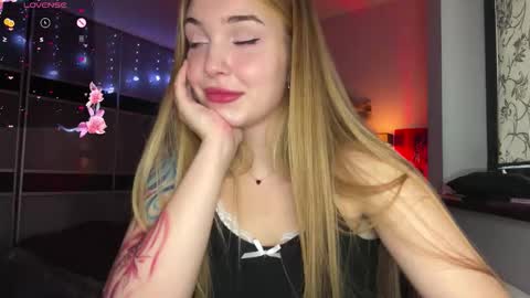 evacarter1 online show from 11.15.25