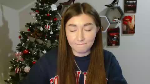 Evachaturbatte online show from 11.28.25