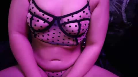 Eva Crux online show from 01.03.25