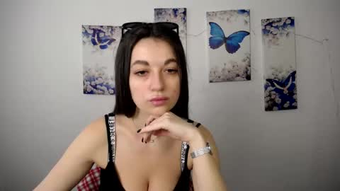 Snapshot of evaeldis chatting on 06.15.26 Eva online show from 06.15.26