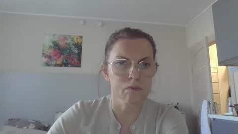 Snapshot of evaglad chatting on 10.03.25 evaglad online show from 10.03.25