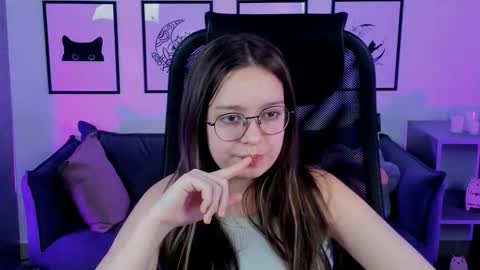 Snapshot of evagrase chatting on 02.18.26 Eva online show from 02.18.26