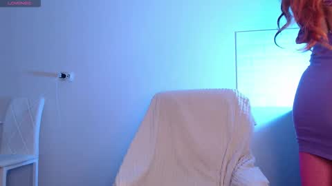 Snapshot of evahailey_ chatting on 11.11.25 Eva online show from 11.11.25