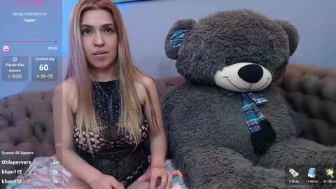 Snapshot of evaloviaa_ chatting on 02.28.25 Eva online show from 02.28.25