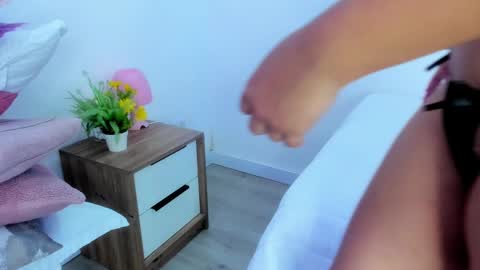  Eva Luna online show from 02.25.25