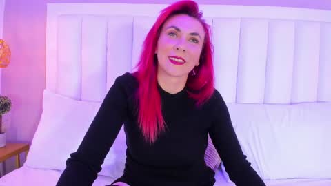 evamillins online show from 02.20.25