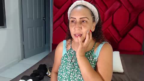 Snapshot of evamills1 chatting on 02.15.25 Eva Mills online show from 02.15.25