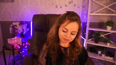 Snapshot of evaminni chatting on 11.05.25 EvaMinni online show from 11.05.25