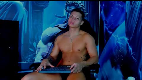 EVAN GREY online show from 12.01.24