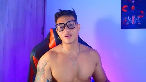 EVAN GREY online show from 11.12.25