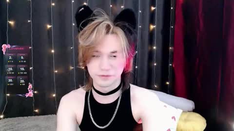 evan_reinhart online show from 11.08.25