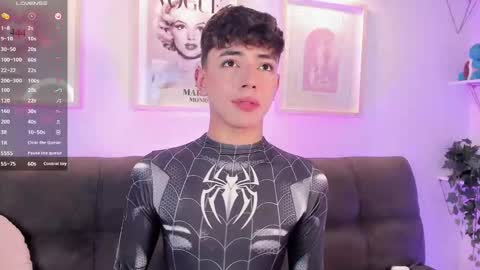 Snapshot of evan_voss chatting on 09.24.25 Evan voss  help me get 200 likesindependent model online show from 09.24.25