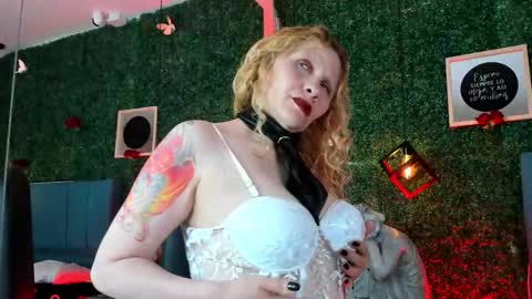  Evangelyne  online show from 02.17.26