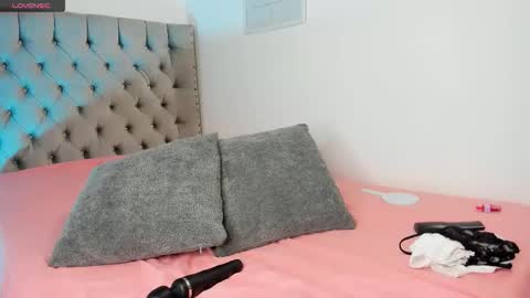 Eva Olimpo online show from 01.09.26