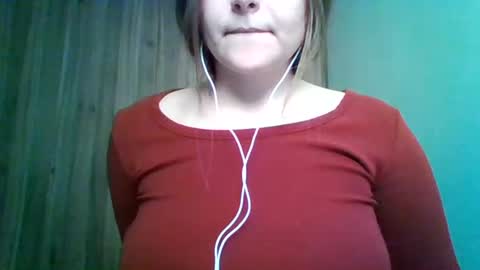 Snapshot of evasapples2026 chatting on 06.20.26 evasapples2026 online show from 06.20.26