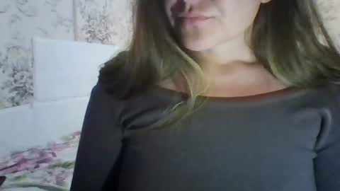 Snapshot of evasapples2026 chatting on 07.05.26 evasapples2026 online show from 07.05.26